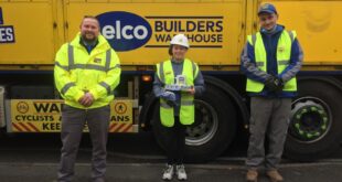 93118AC9 5B86 4AA8 ADC3 449376559DF4