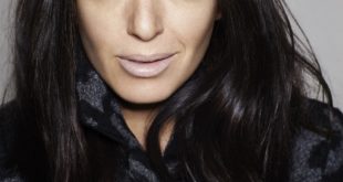 Claudia Winkleman 1