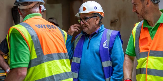 Wren backs DIY SOS for second series