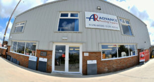 DSC 2689 Lords Advance