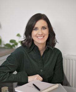 Frontline & Smiths Briten appoint senior marketing consultant