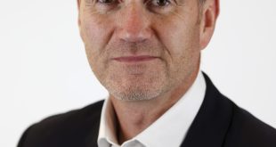 Ian Dean Headshot