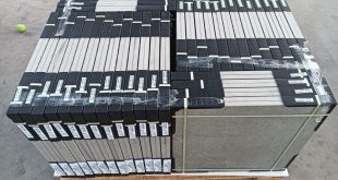 New plastic corners no cardboard pallet