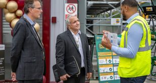 SWNS TRAVIS PERKINS 014