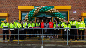 SWNS TRAVIS PERKINS AINTREE 109 lr