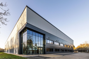  SONAS Bathrooms Invests in UK Distribution Centre to Deliver Nationwide Next-Day Service