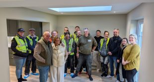 Howdens teams up with Band of Builders to donate kitchen