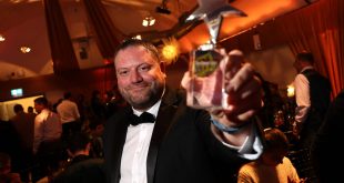 ce4fbbbf 1f17 4ca7 bbc4 b2e66c641d30