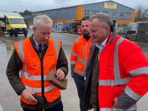 mp amos @ bradfords 06