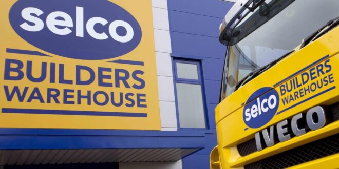 Selco colleagues race from York to Exeter for charity