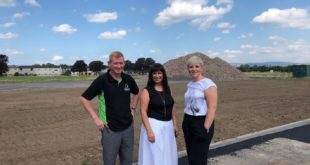 vis2018.020 Moss Edge donation